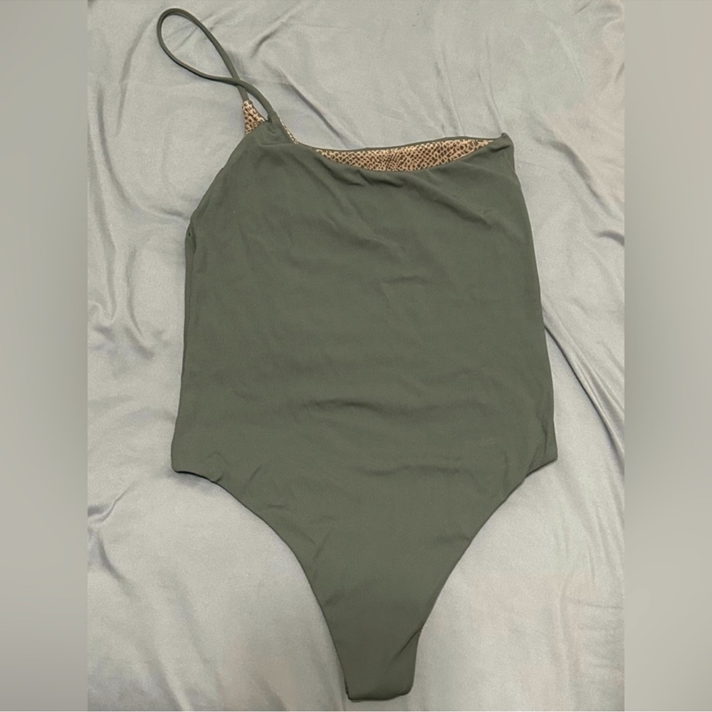 Acacia Avalon One piece